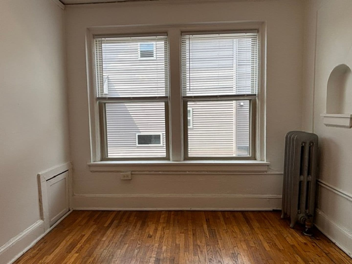 Saint Paul Apartment: 1962 Grand Ave