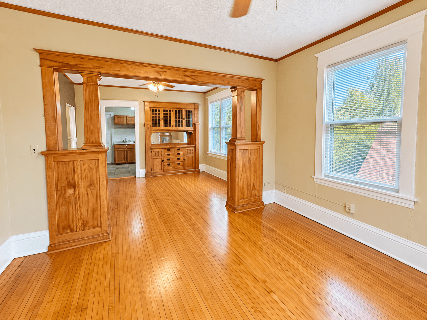 Saint Paul Apartment: 820 Como Ave