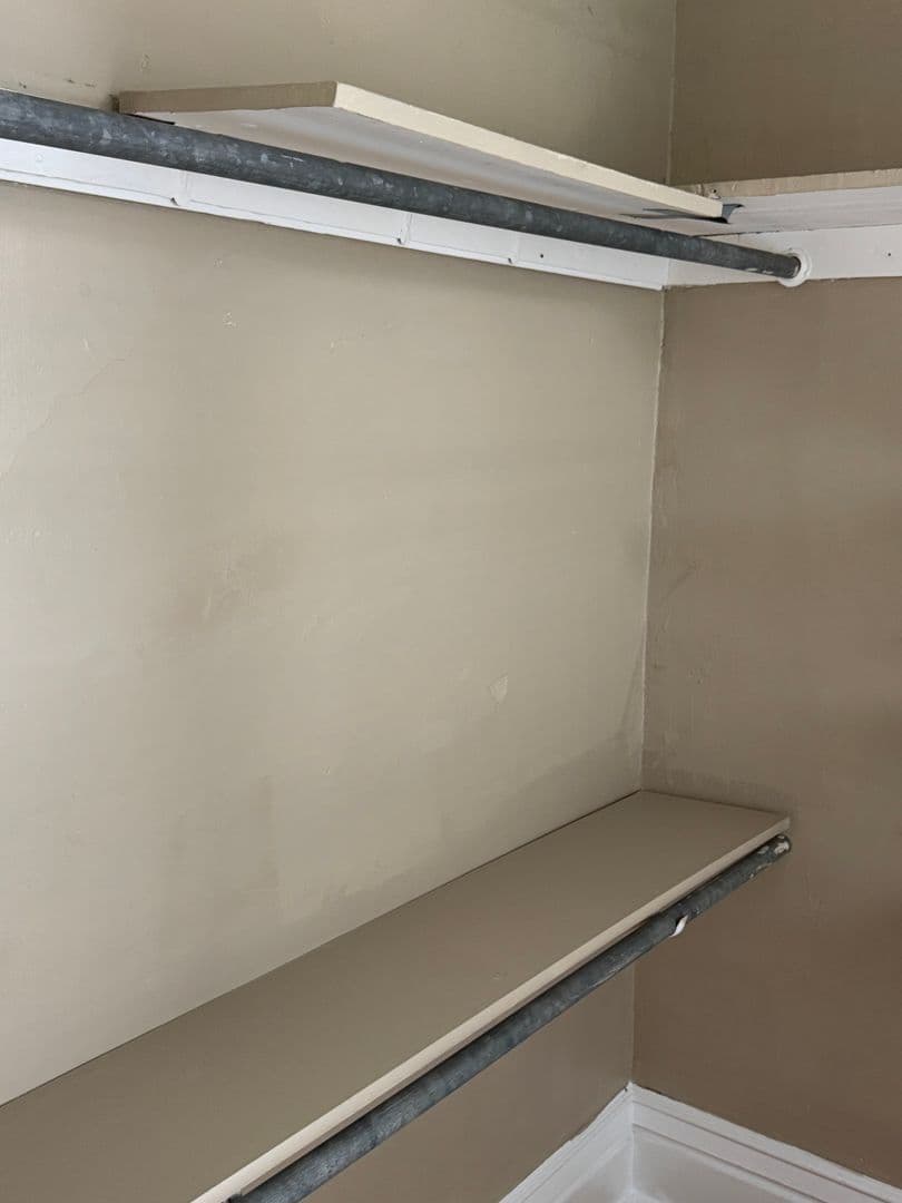 Saint Paul Apartment: 914 Lawson Ave E