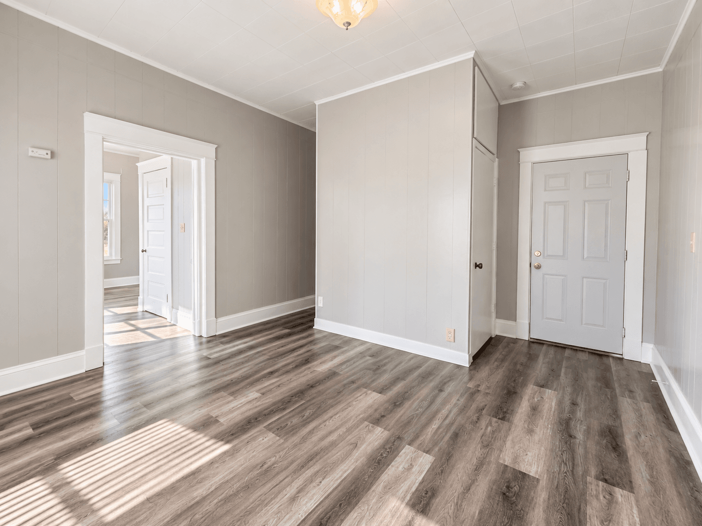 Saint Paul Apartment: 1114 Rice St