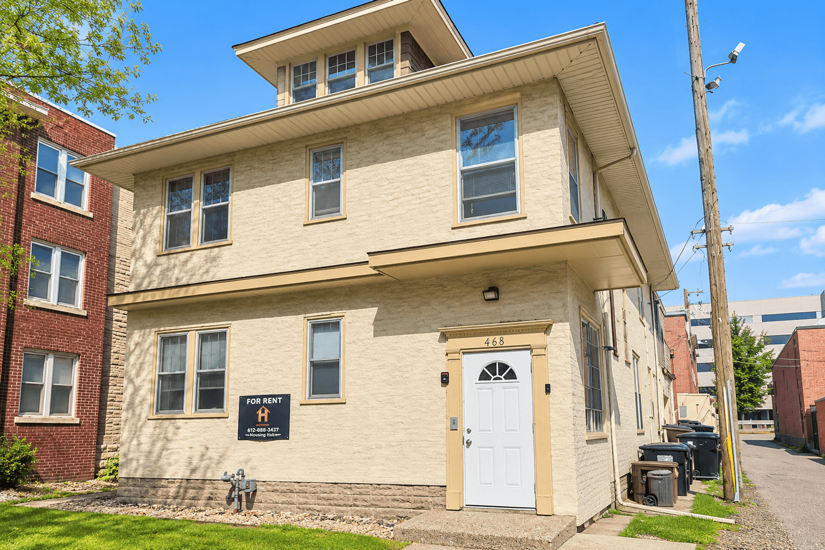 Saint Paul Apartment: 468 Herschel St.