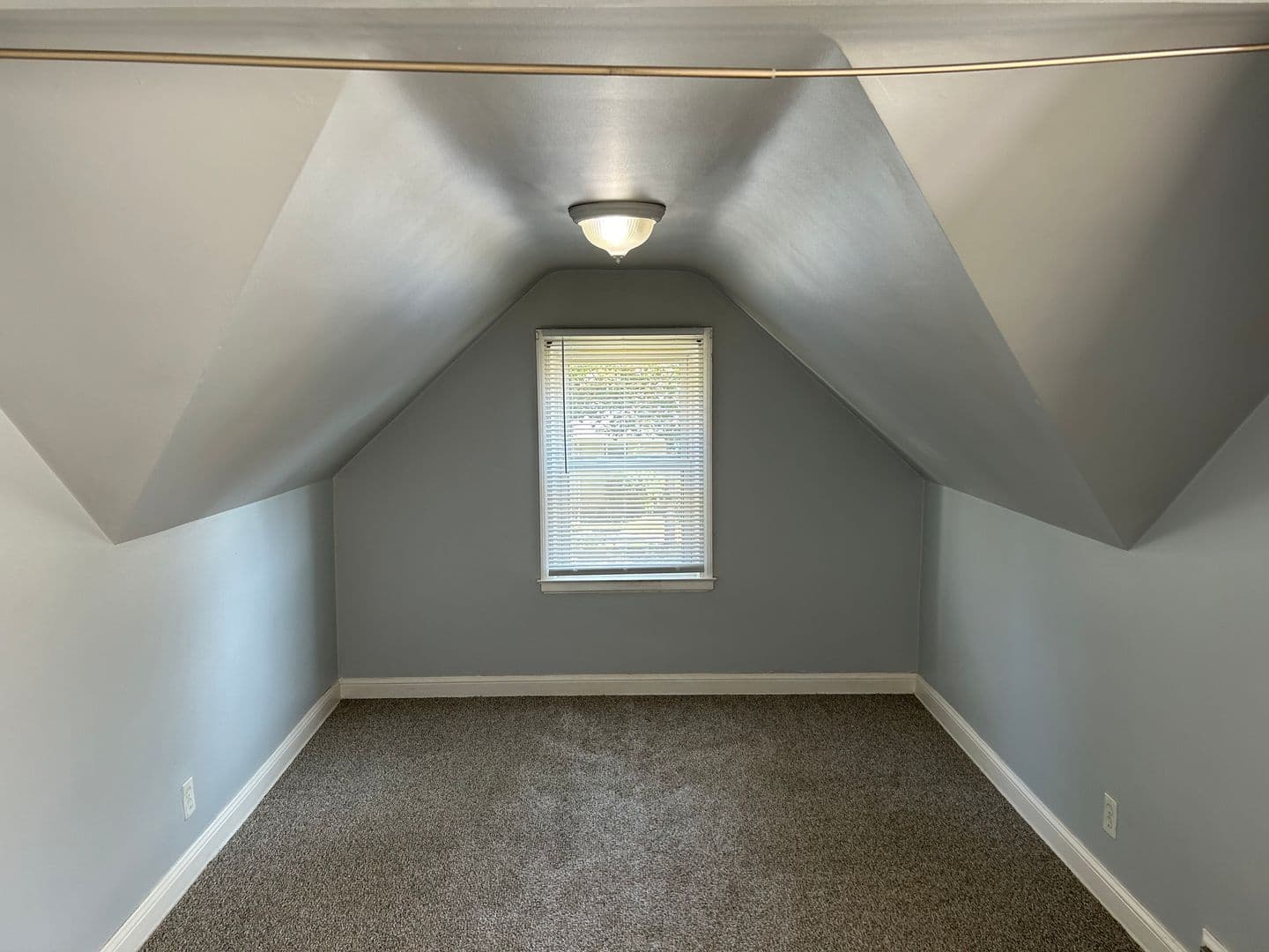 Minneapolis Apartment: 2206 Arthur St NE