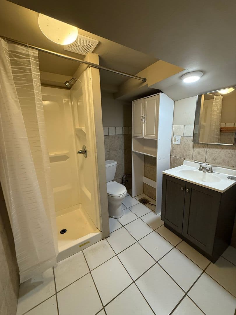 South Saint Paul Apartment: 708 1st Ave S