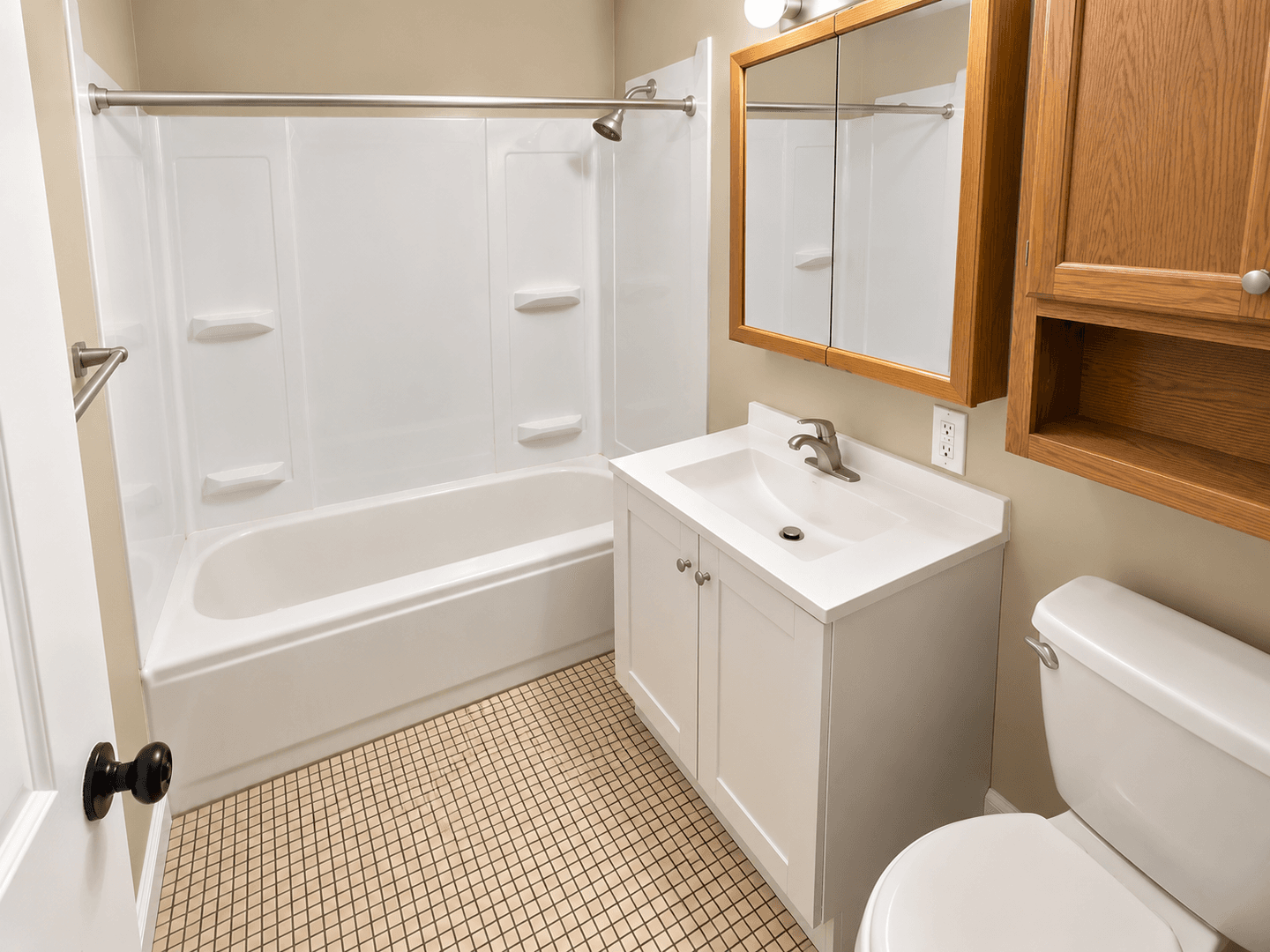 Saint Paul Apartment: 1530 Concordia Ave