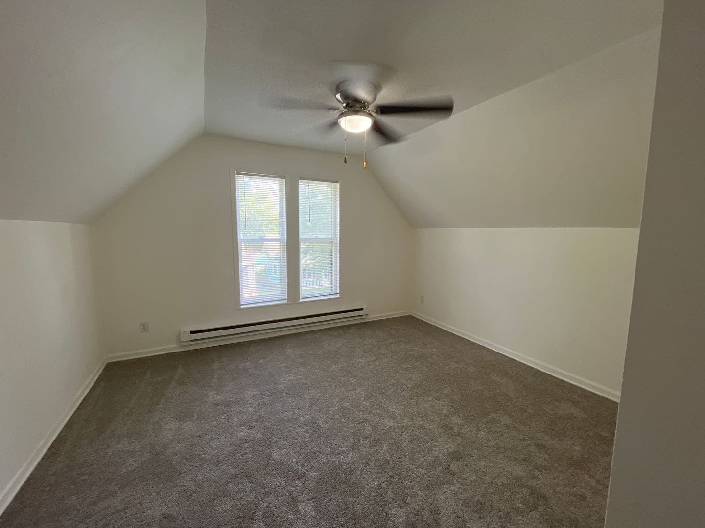 Saint Paul Apartment: 1000 McLean Ave.