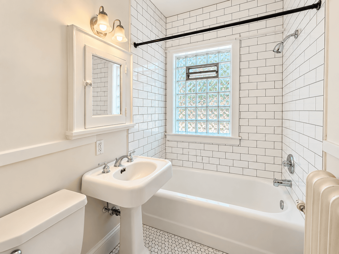 Saint Paul Apartment: 451 Fairview Ave N