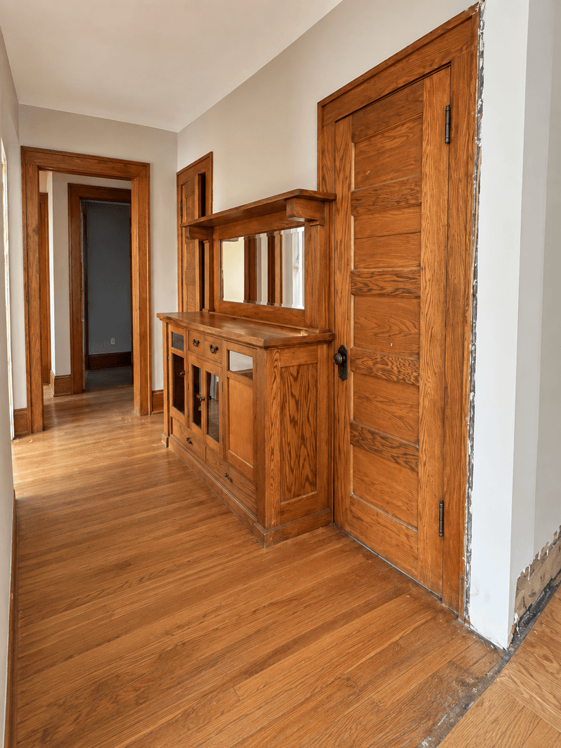 Minneapolis Apartment: 1920 3rd Ave S