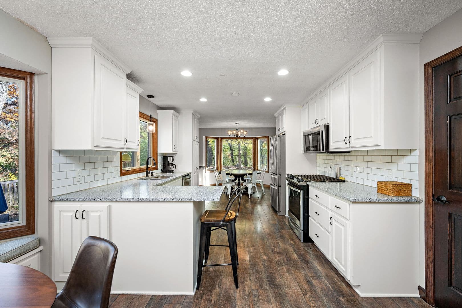Lakeville House: 16425 Kingswood Ct