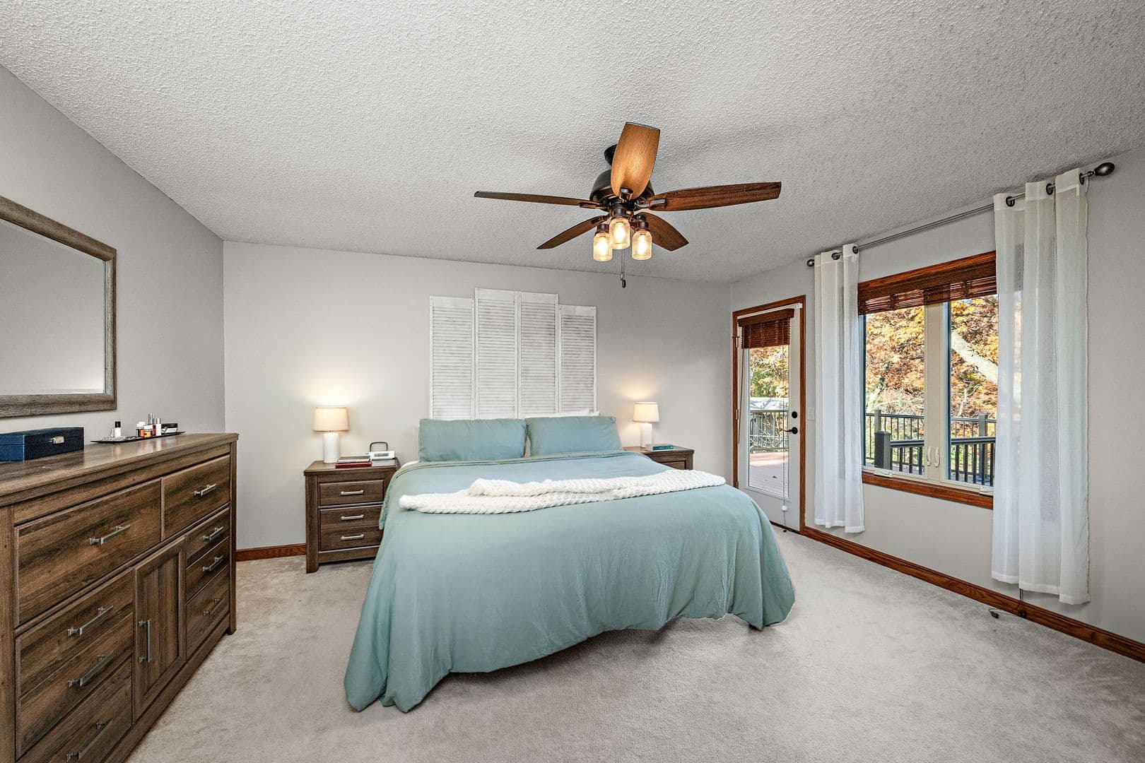 Lakeville House: 16425 Kingswood Ct