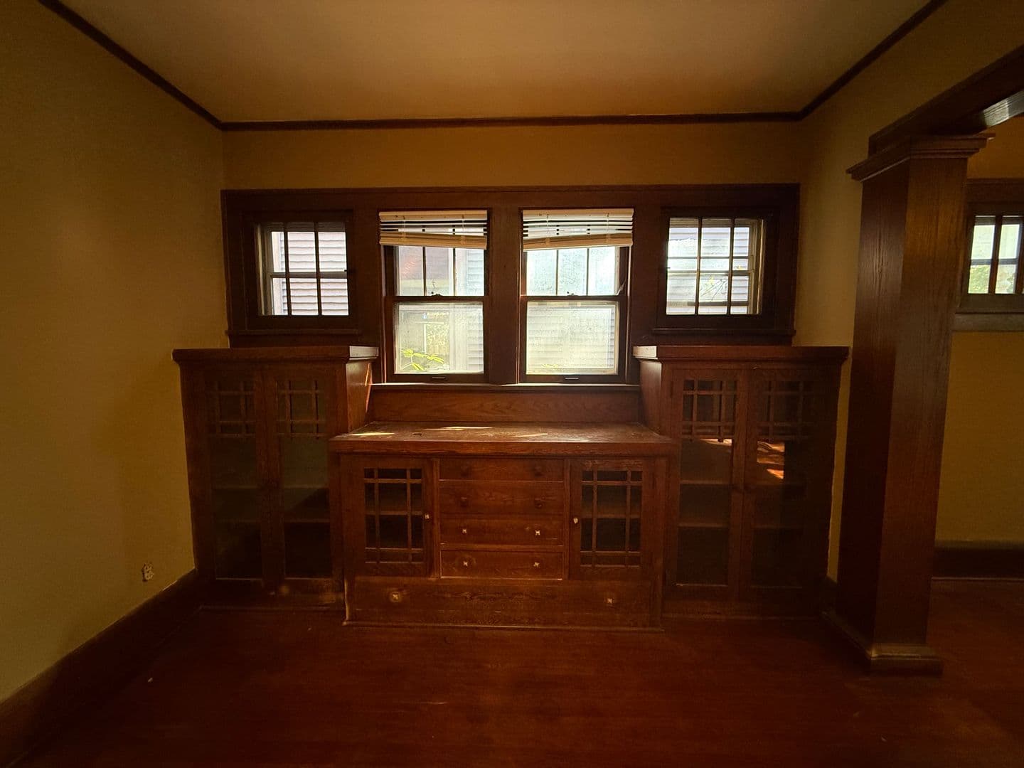 Saint Paul Apartment: 2033 Grand Ave
