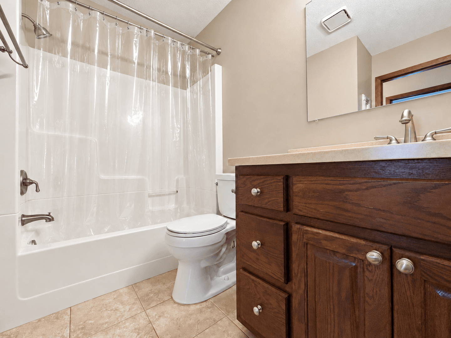 Vadnais Heights House: 4285 Evergreen Dr