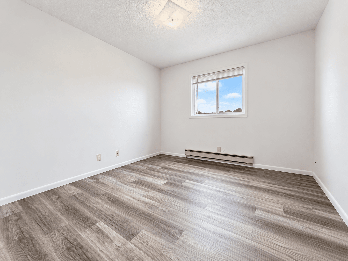 Willmar Apartment: 1116 2nd Street SE