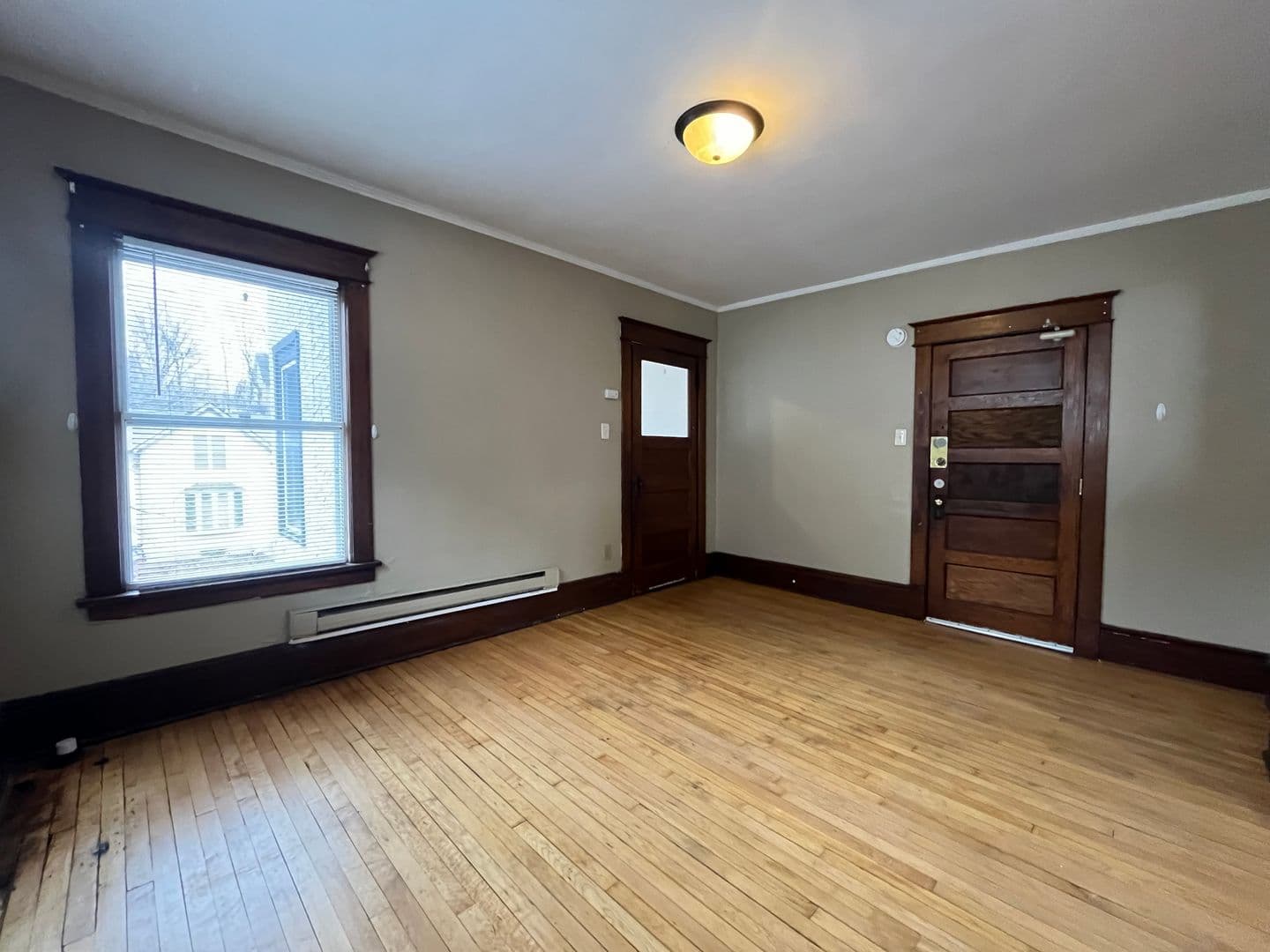 Saint Paul Apartment: 283-289 Bates Ave