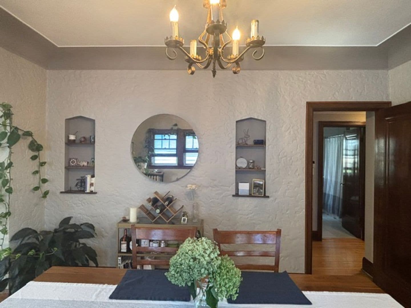 Minneapolis Apartment: 3535-3537 Harriet Ave