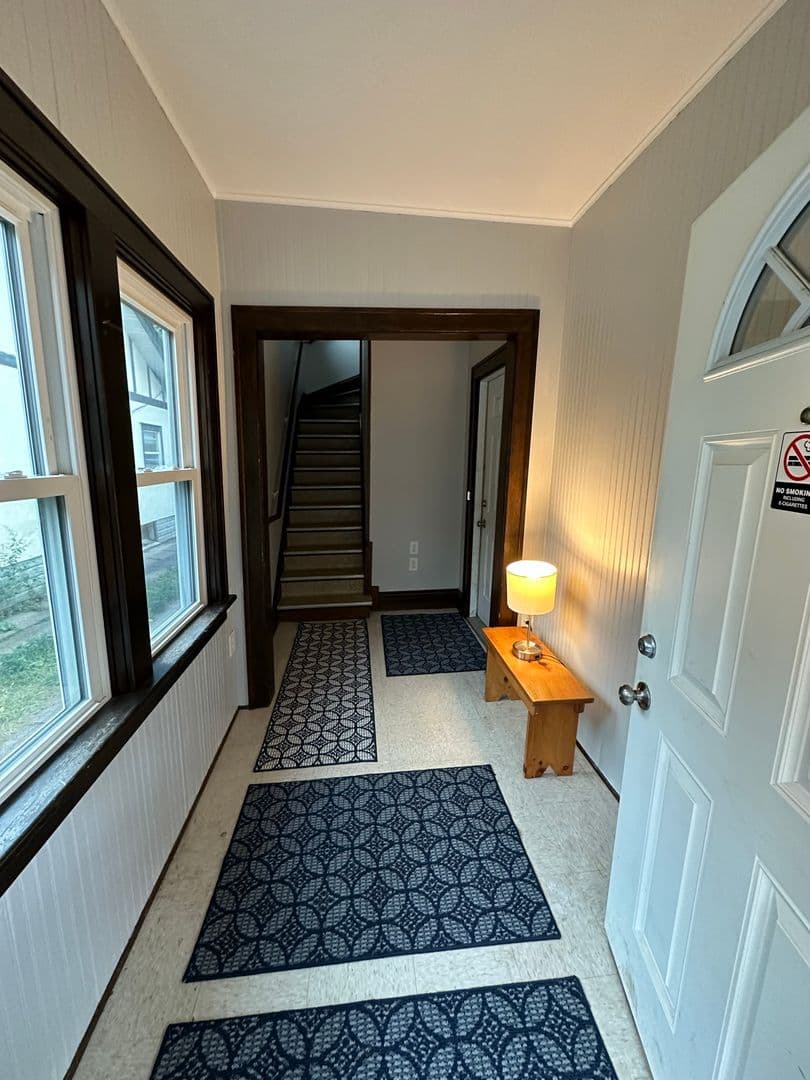 Minneapolis Apartment: 1081 13th Ave SE