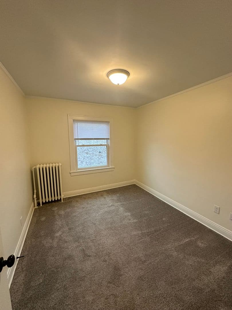 South Saint Paul Apartment: 250 6th Ave N