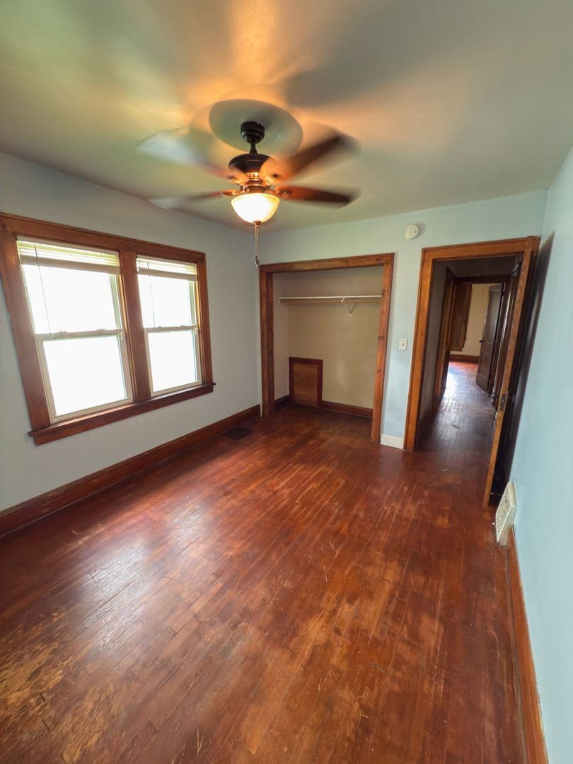 Minneapolis House: 2614 Dupont Avenue North