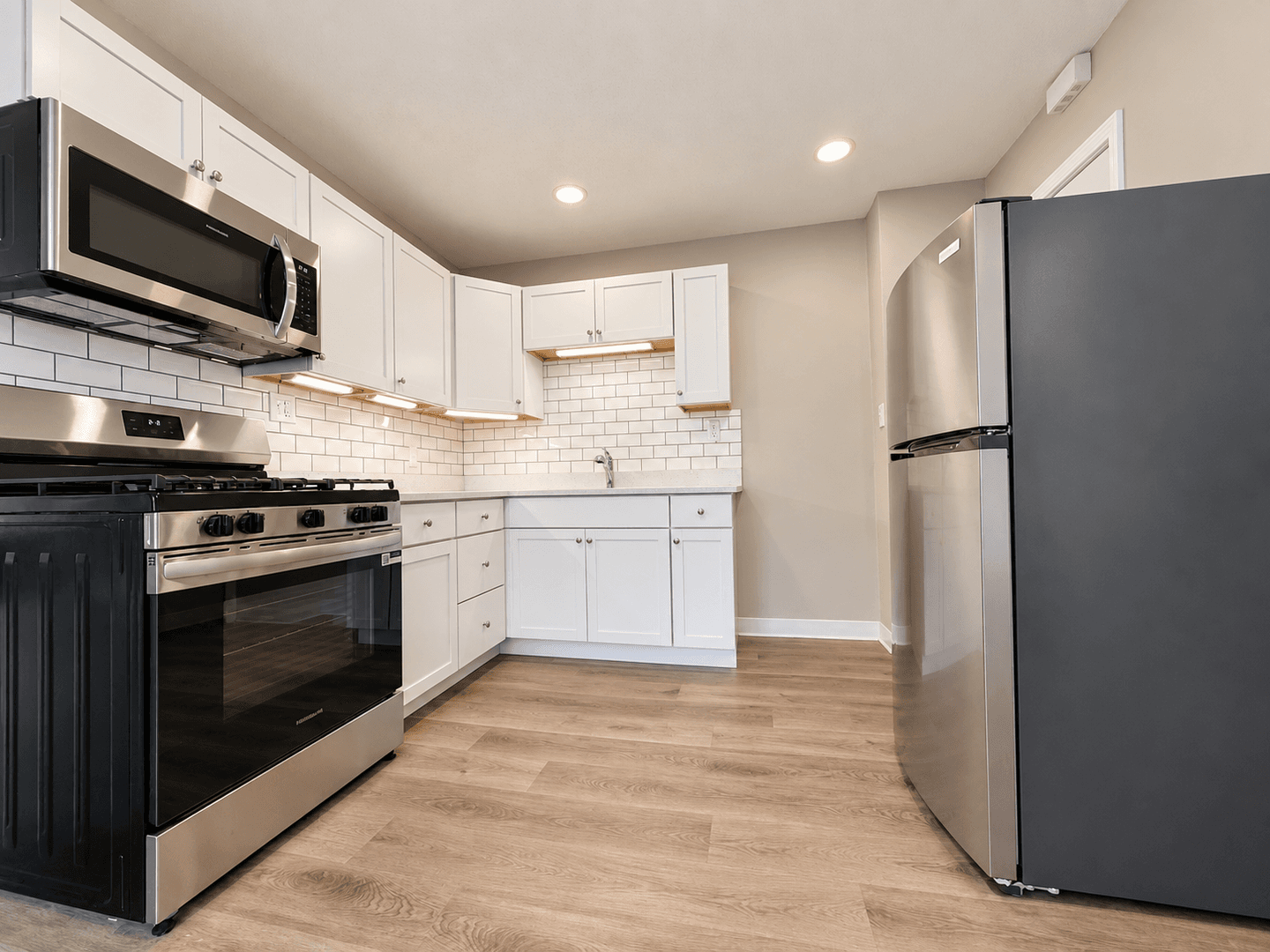 Saint Paul Apartment: 833 Randolph Ave