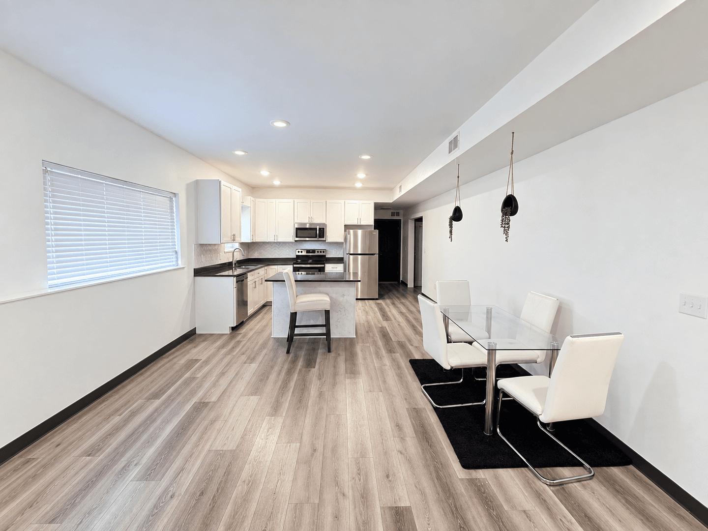 Saint Paul Apartment: 385 Clinton Ave