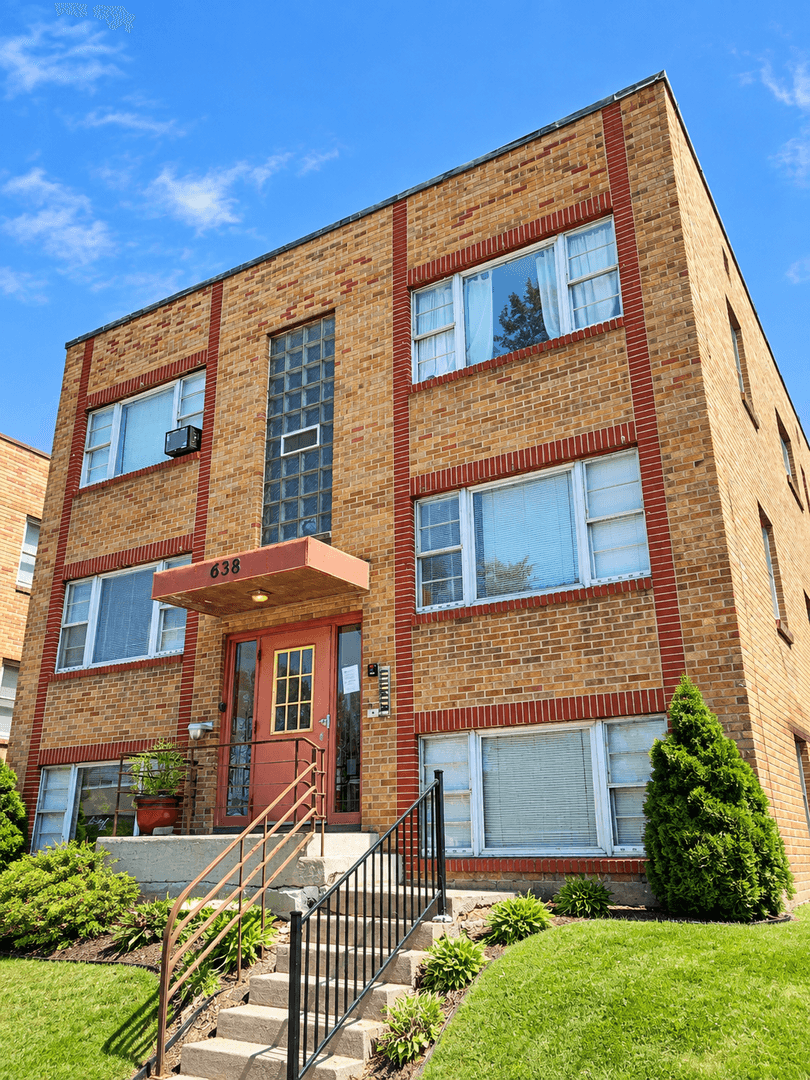Saint Paul Apartment: 638-642 Snelling Ave South