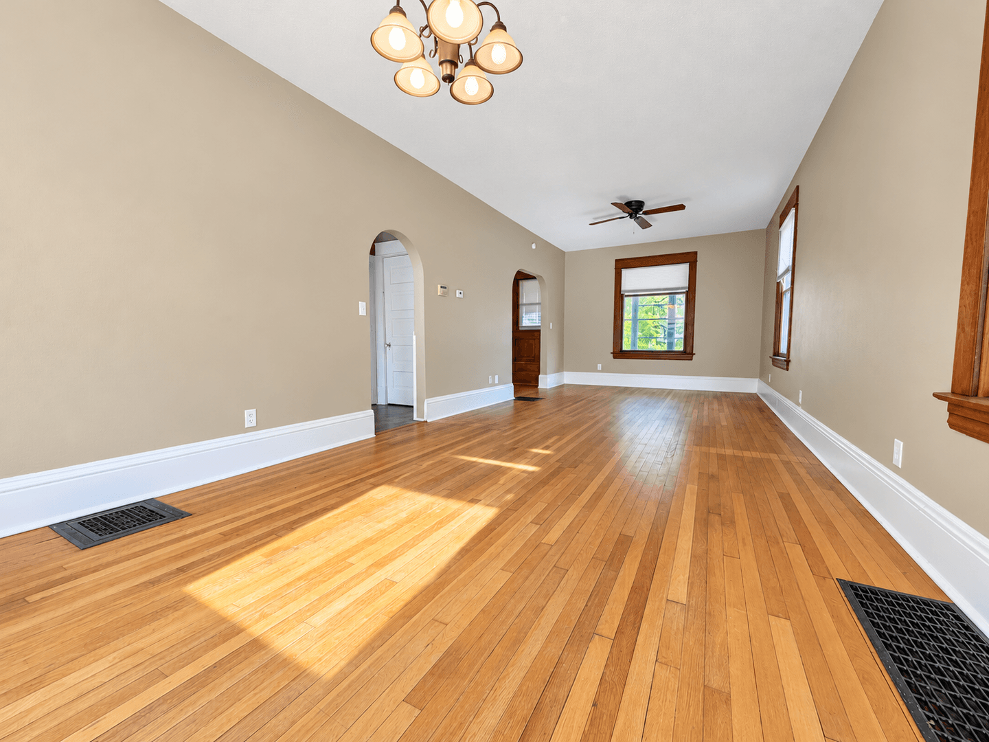 Saint Paul House: 263 Maria Ave