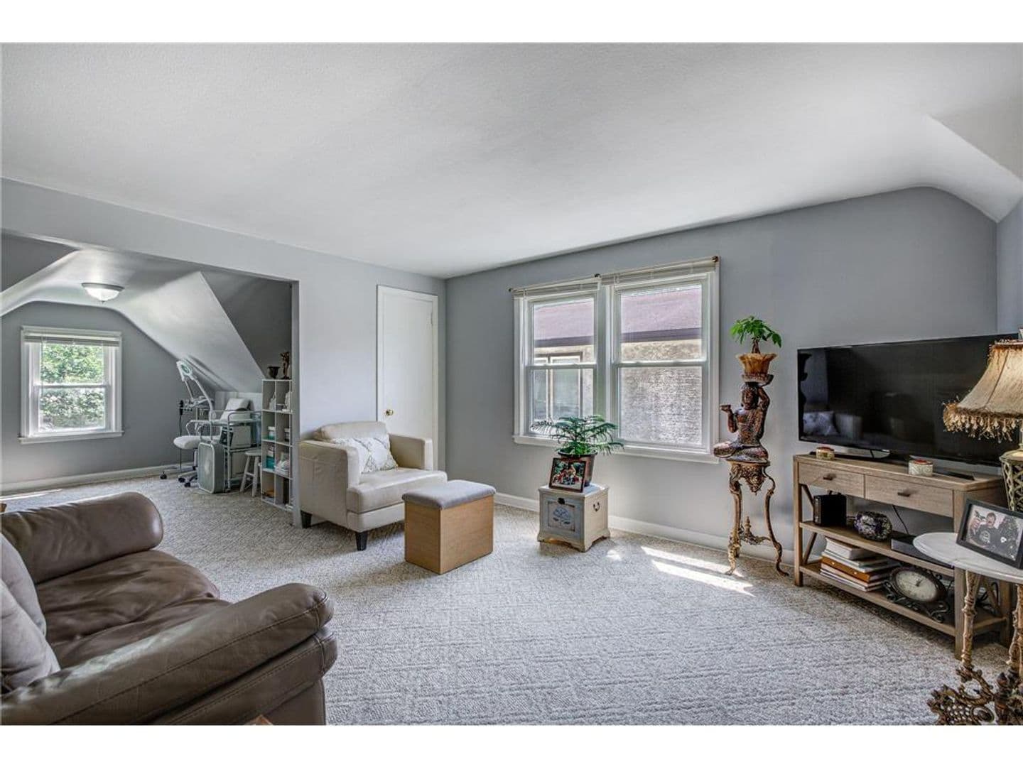 Minneapolis Apartment: 2206 Arthur St NE