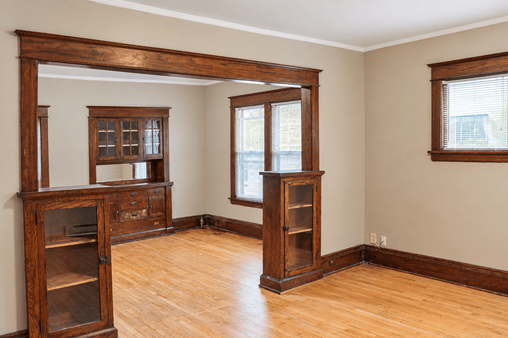 Saint Paul Apartment: 283-289 Bates Ave