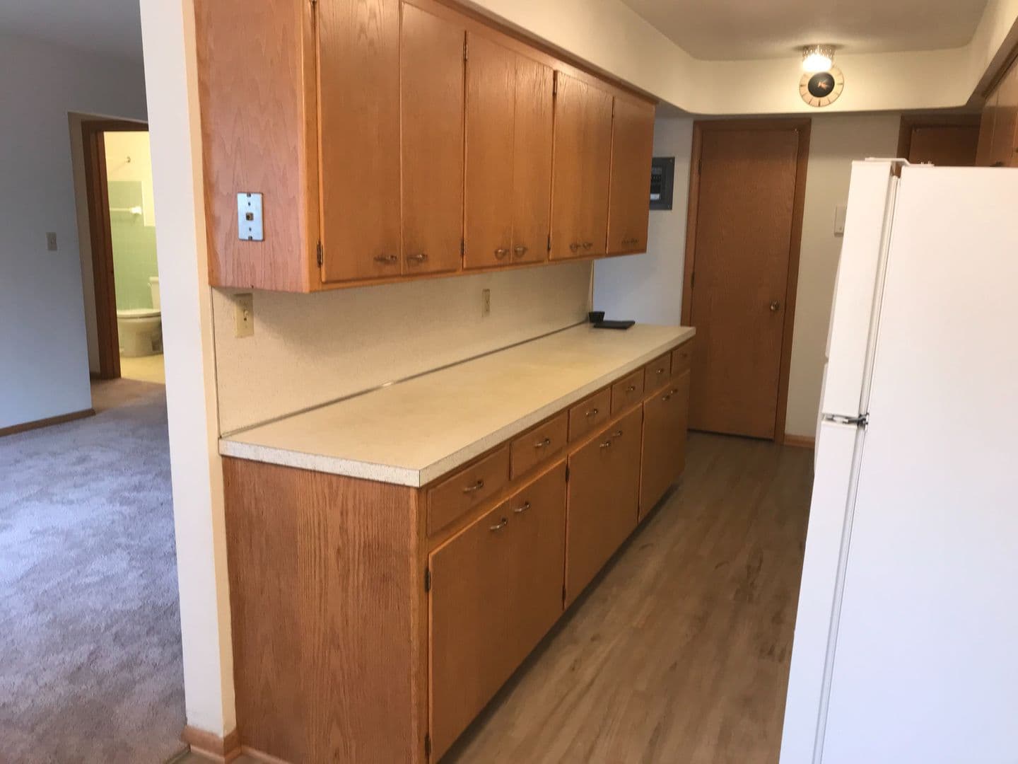 Saint Paul Apartment: 996 Van Buren Ave