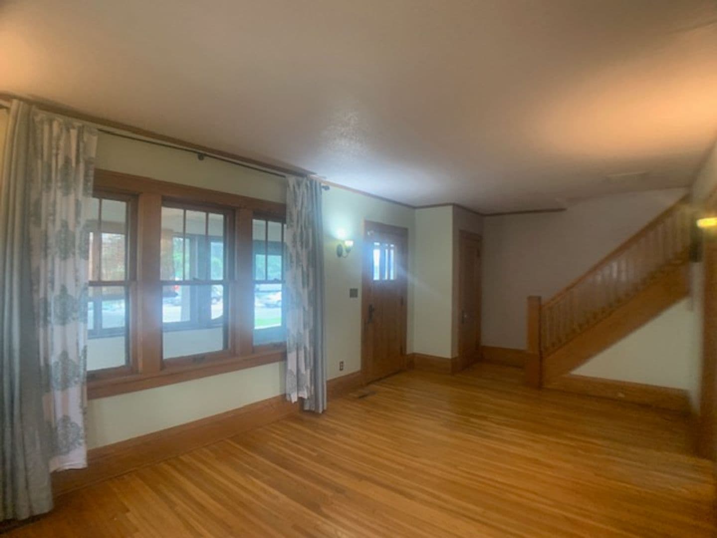 Saint Paul House: 1428 Snelling Ave N