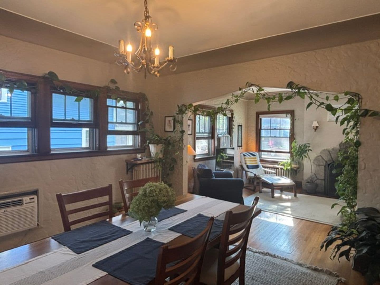 Minneapolis Apartment: 3535-3537 Harriet Ave