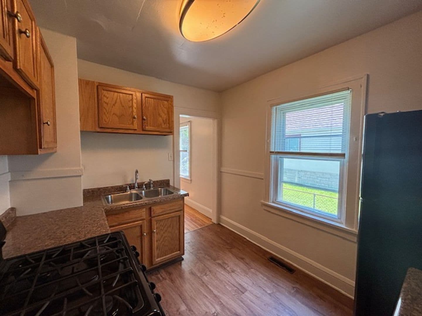 Saint Paul House: 988 Central Ave W