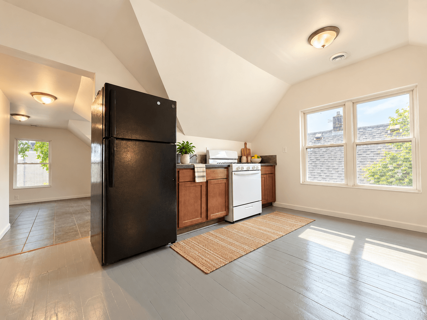 Saint Paul Apartment: 1087 Randolph Ave