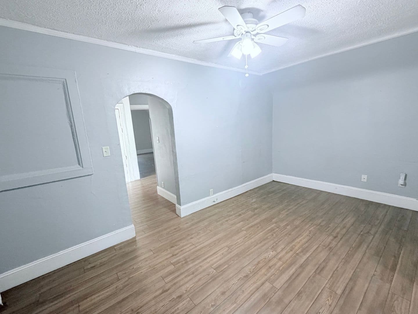 Saint Paul Apartment: 1056 3rd St E