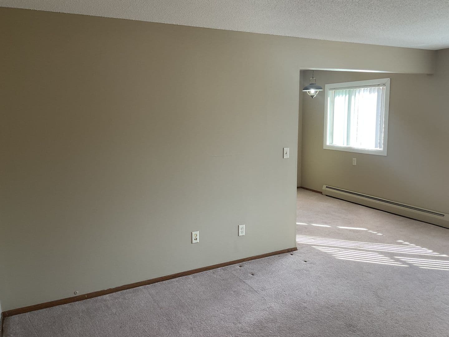 West Saint Paul Apartment: 330 West Annapolis St