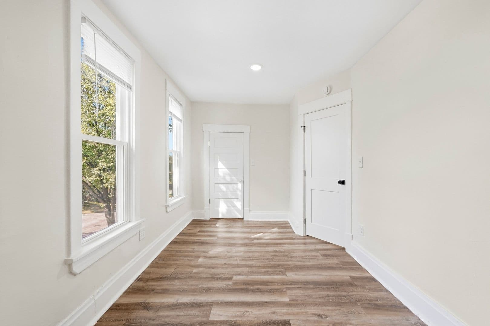 Saint Paul House: 527 Arlington Ave E