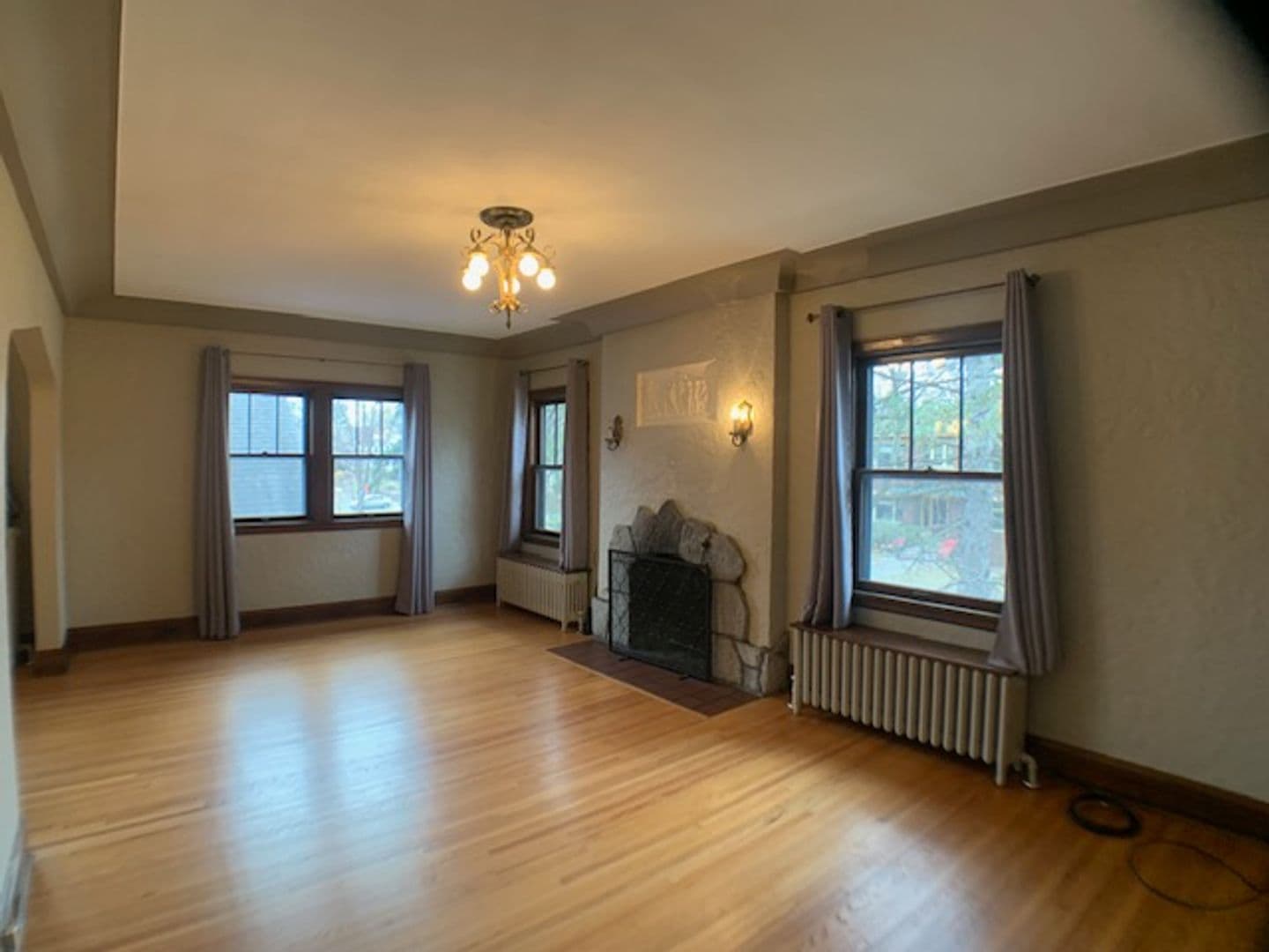 Minneapolis Apartment: 3535-3537 Harriet Ave