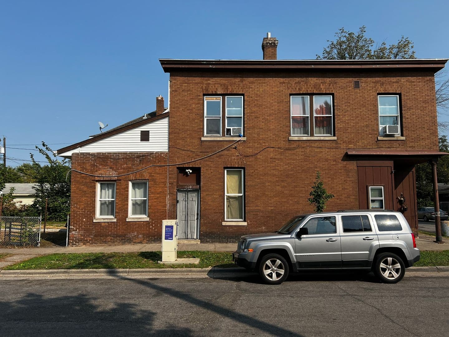 Saint Paul Apartment: 600 Grotto St N
