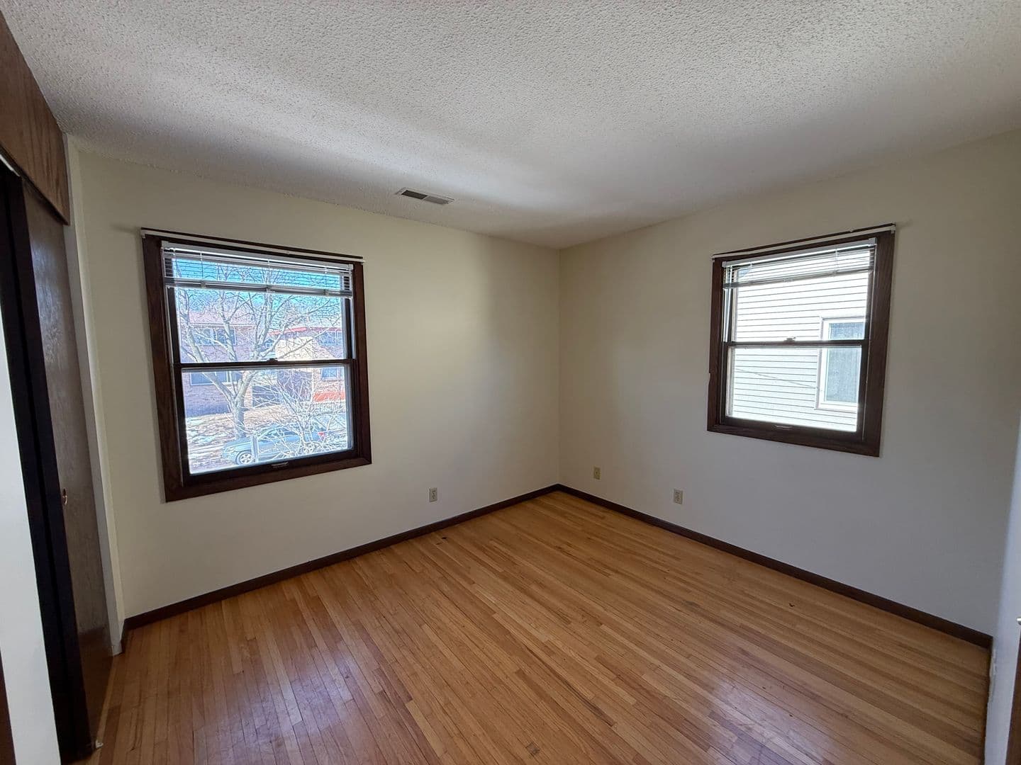 Minneapolis Apartment: 2833 31st Ave S
