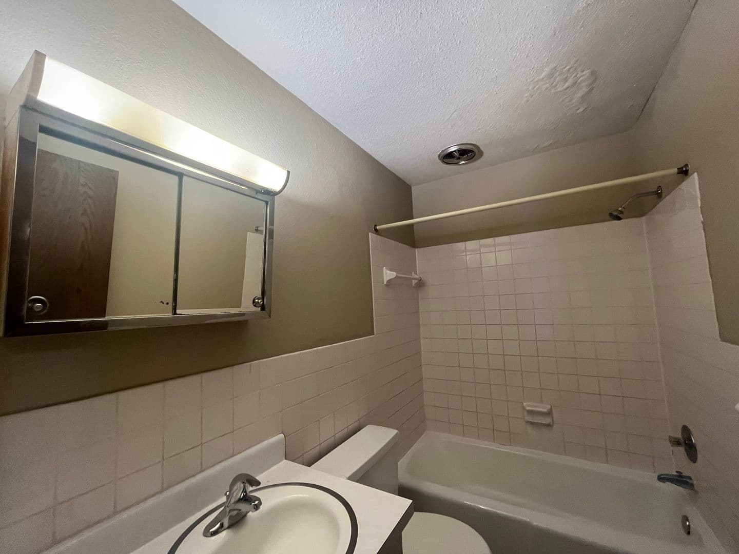Saint Paul Apartment: 41 Arlington Ave West