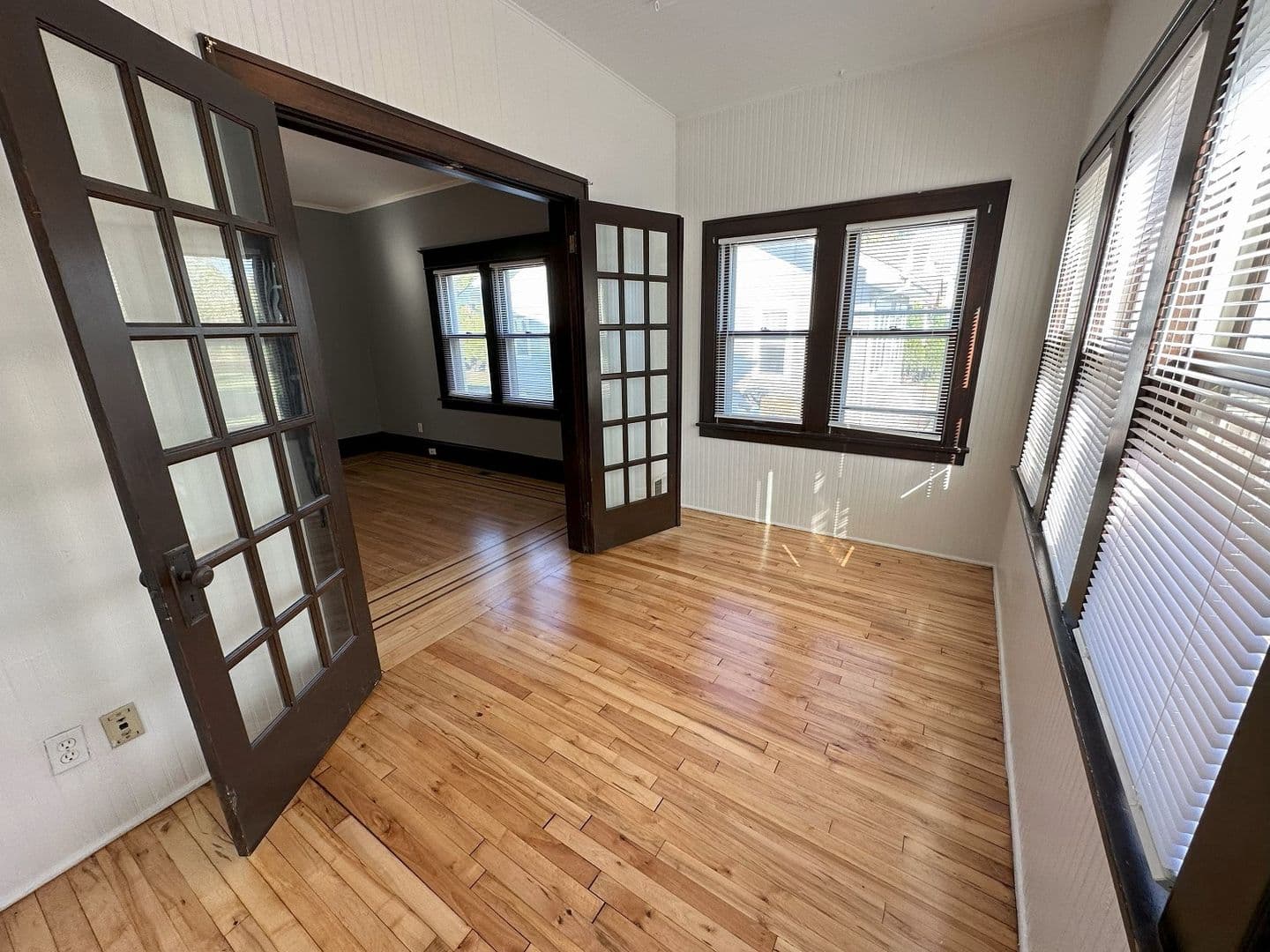 Minneapolis Apartment: 1081 13th Ave SE