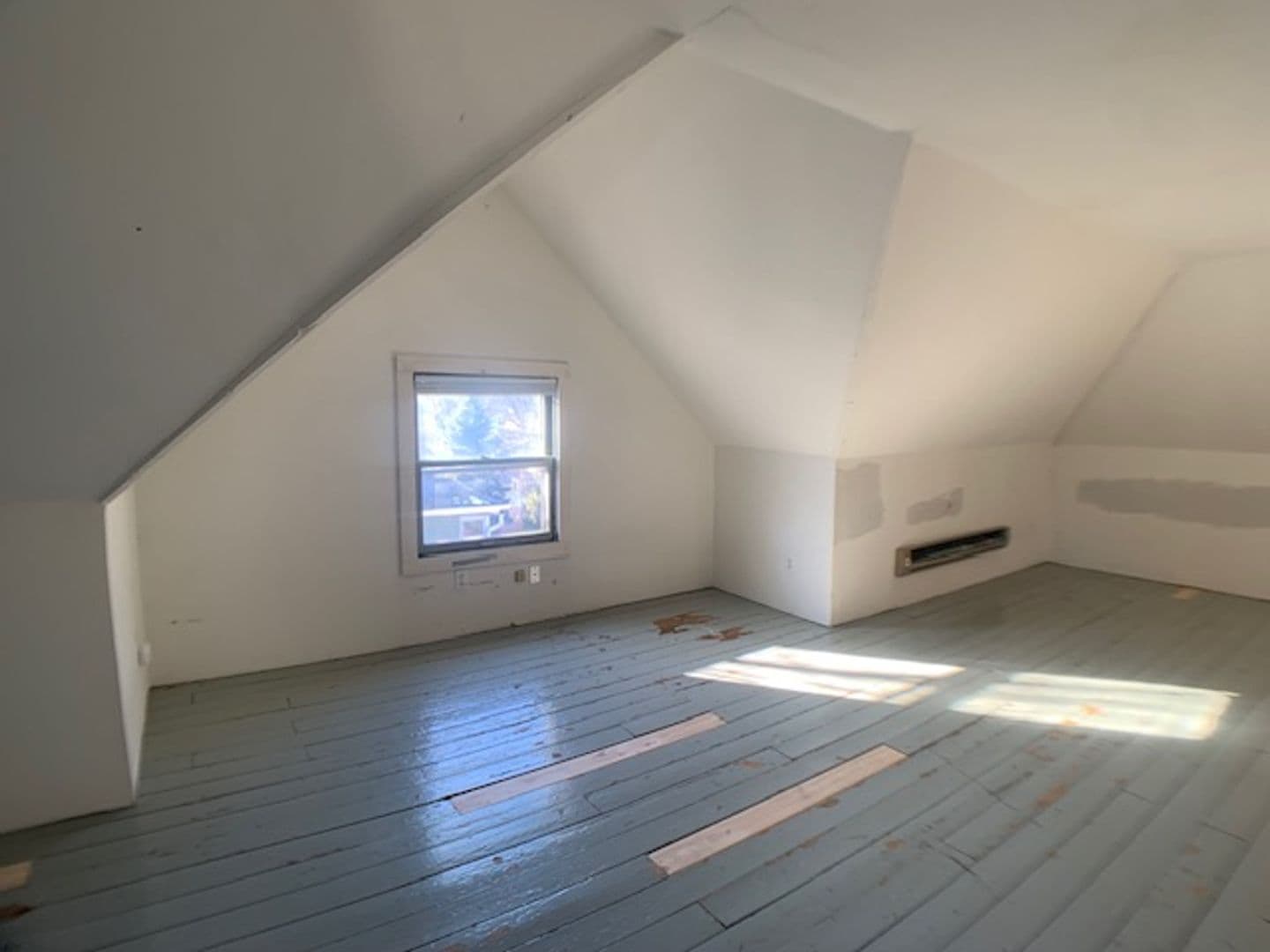Saint Paul Apartment: 1607-1609 Van Buren Ave