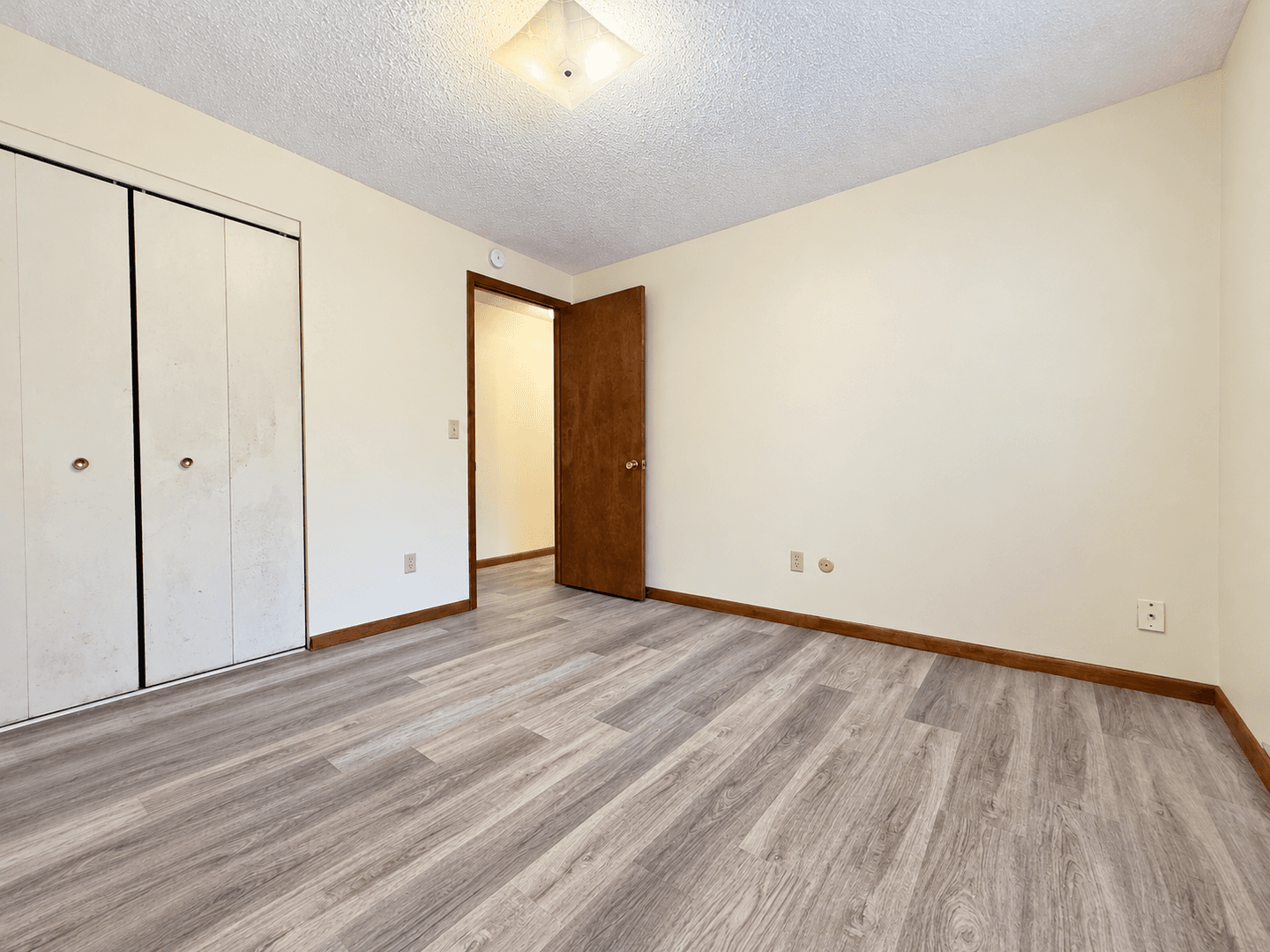 Willmar Apartment: 1116 2nd Street SE