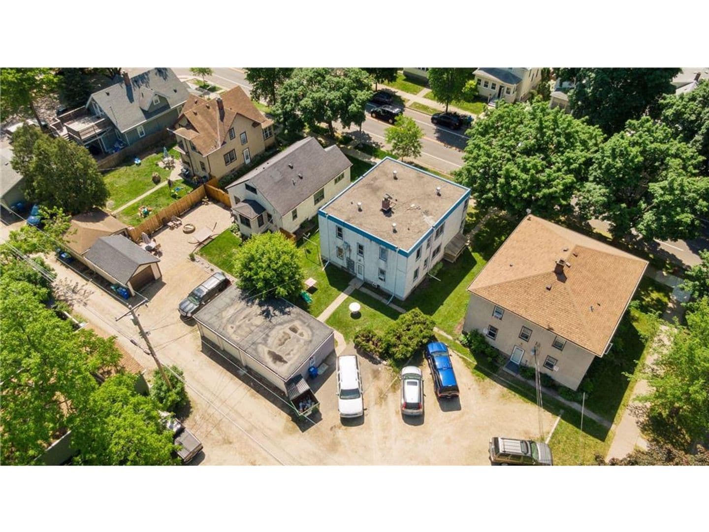 Saint Paul Apartment: 833 Randolph Ave