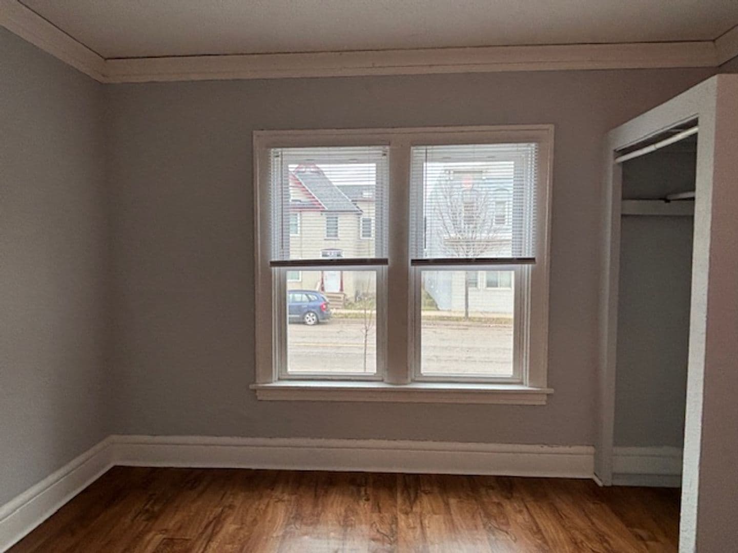 Saint Paul Apartment: 580 Thomas Ave W