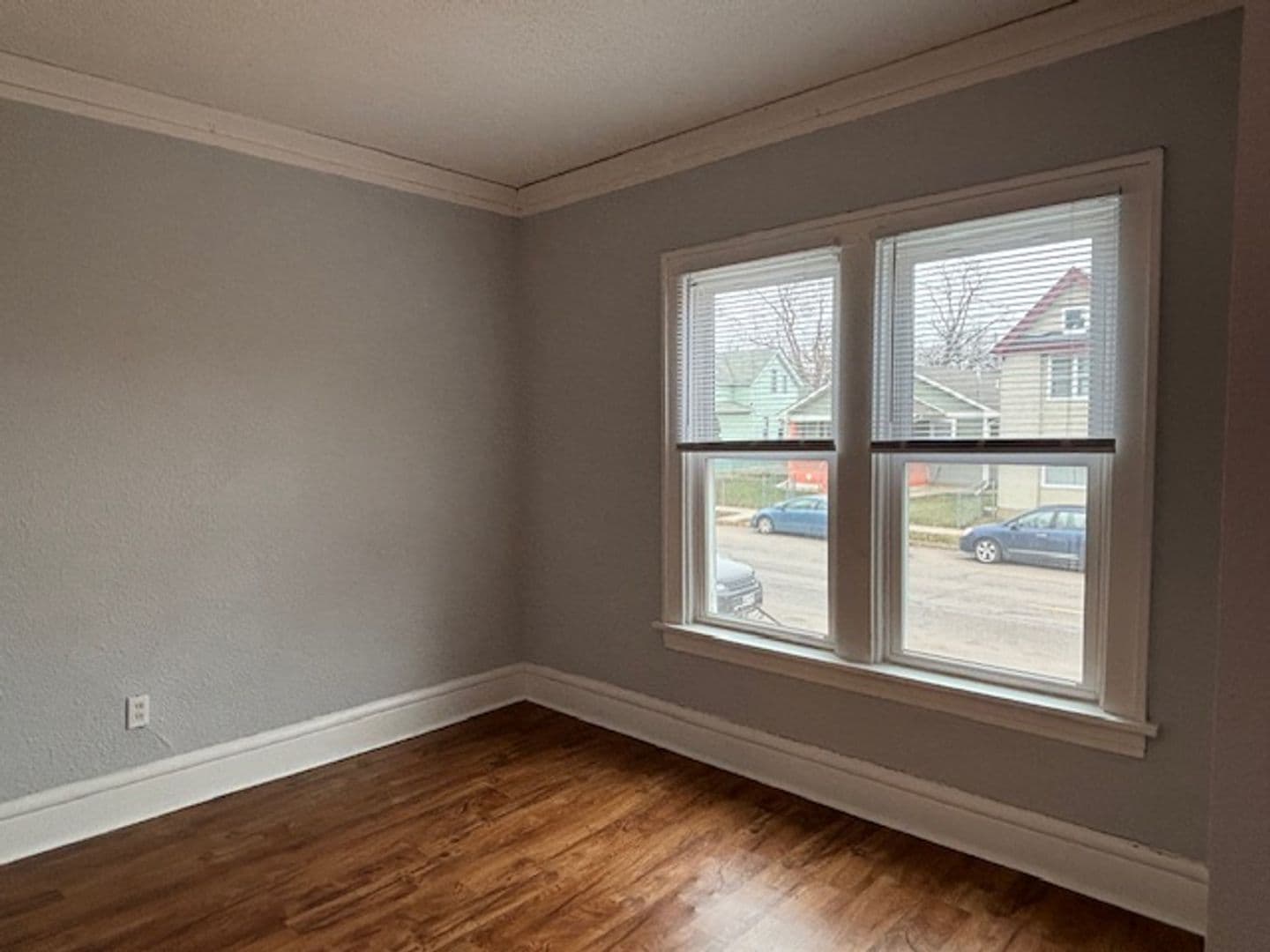 Saint Paul Apartment: 580 Thomas Ave W