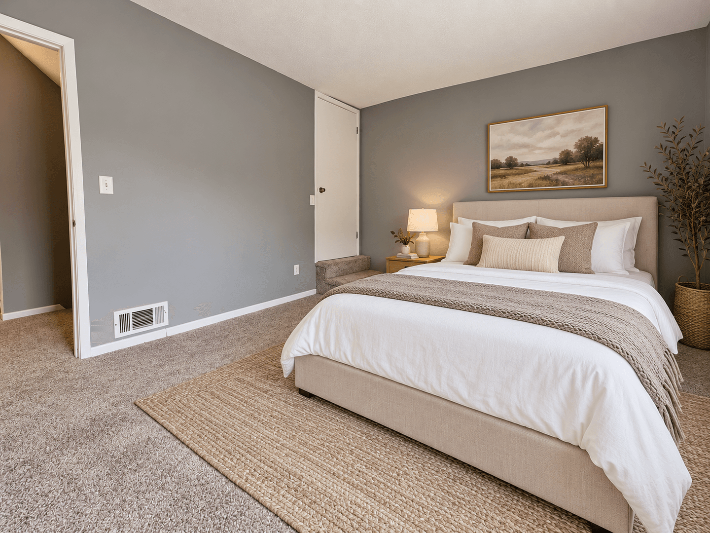 Minneapolis Apartment: 2742 18th Ave S
