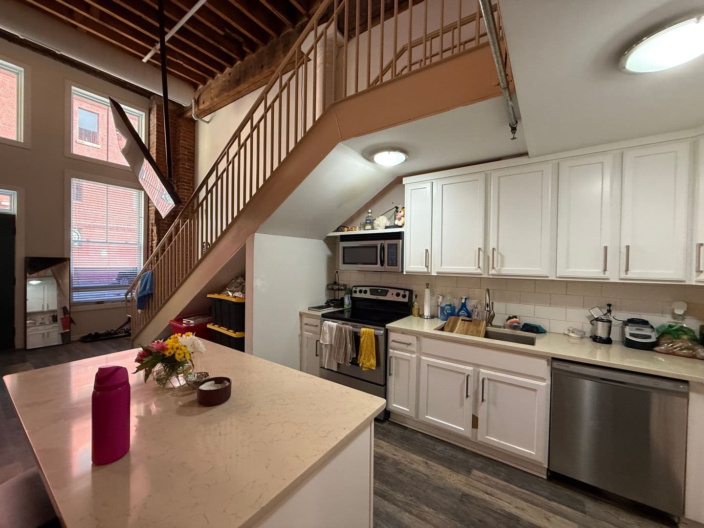 Saint Paul Apartment: 212 7th St E