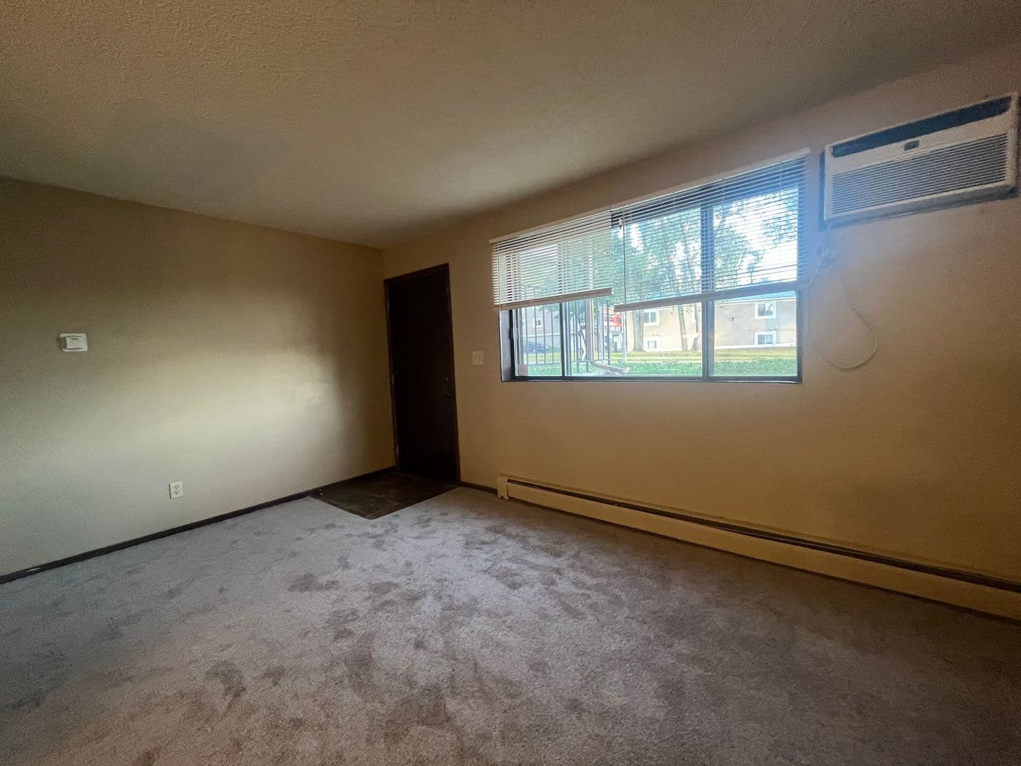 Saint Paul Apartment: 1439 Case Ave