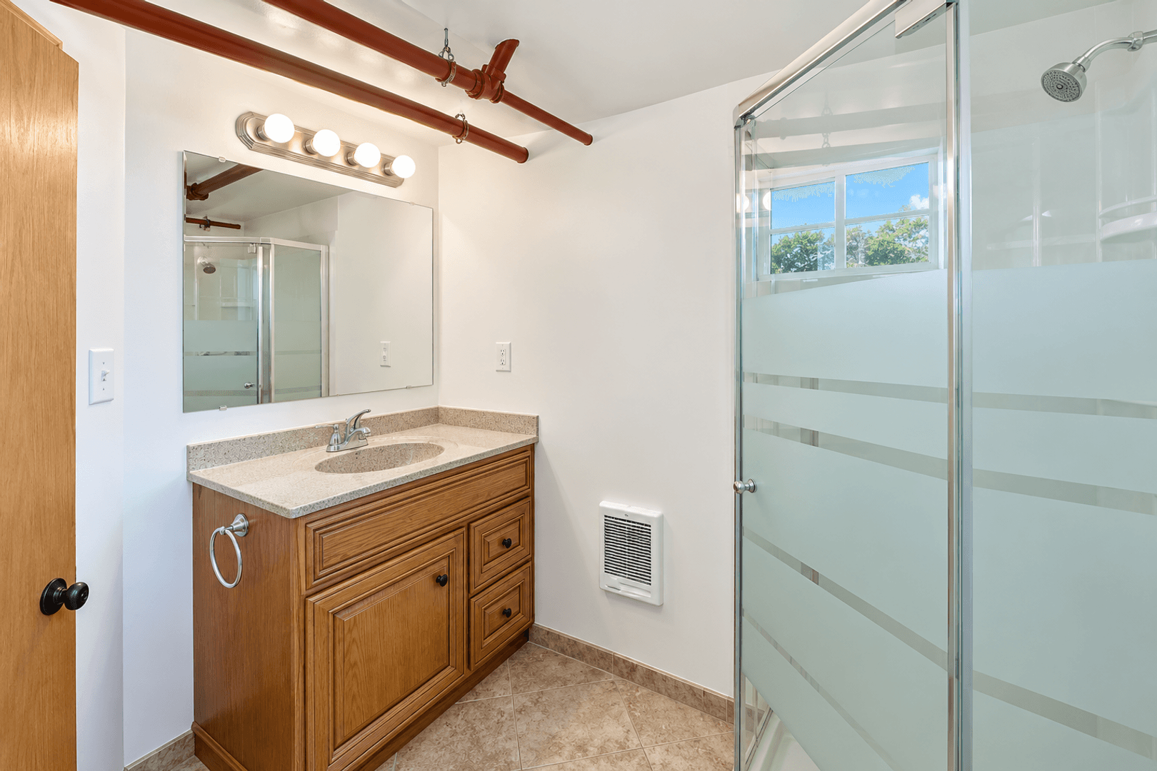 Saint Paul Apartment: 1607-1609 Van Buren Ave