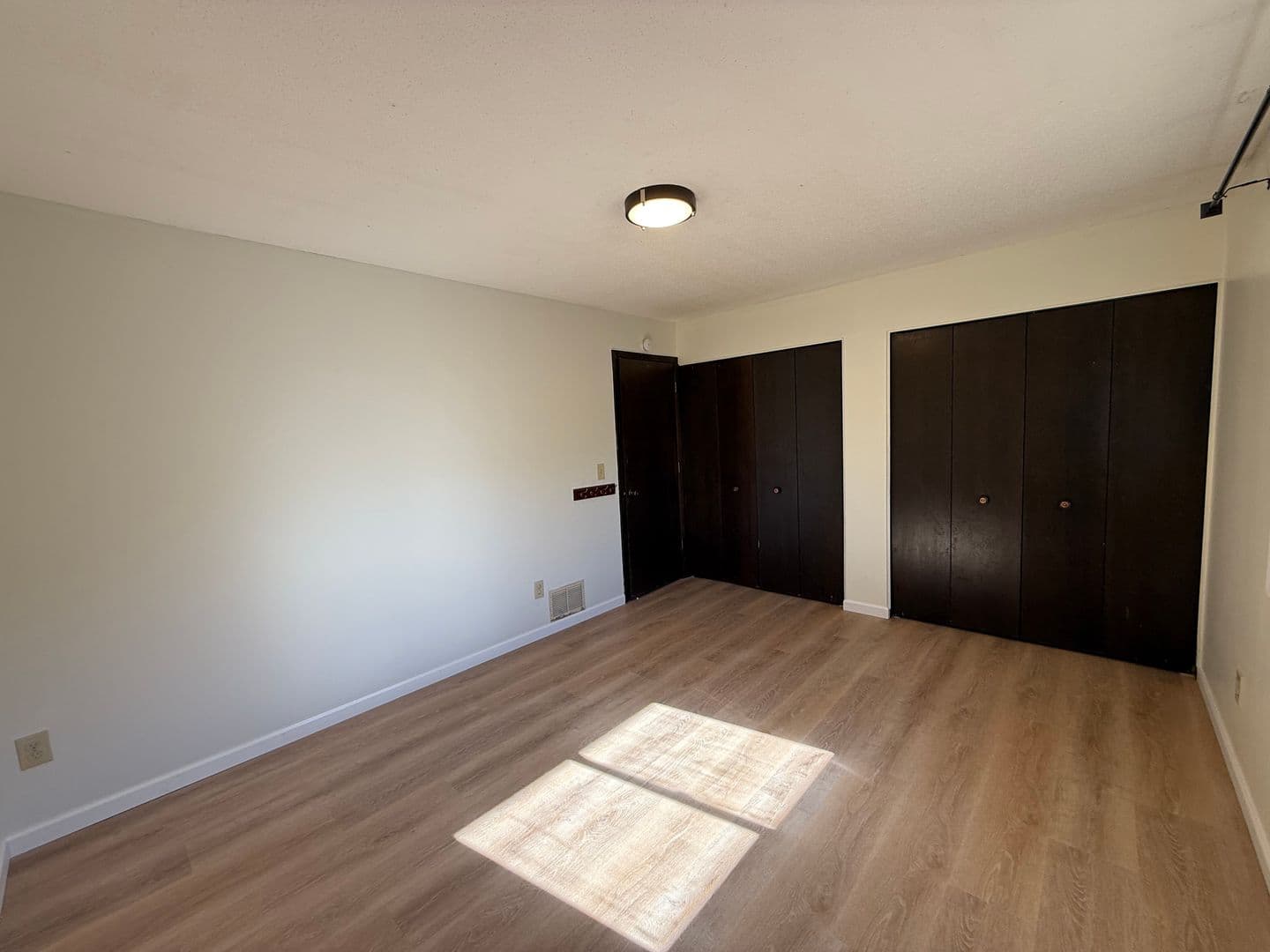 Coon Rapids House: 12288 Drake St NW